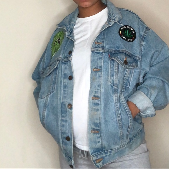 Levi’s Jean Jacket - Picture 2 of 4